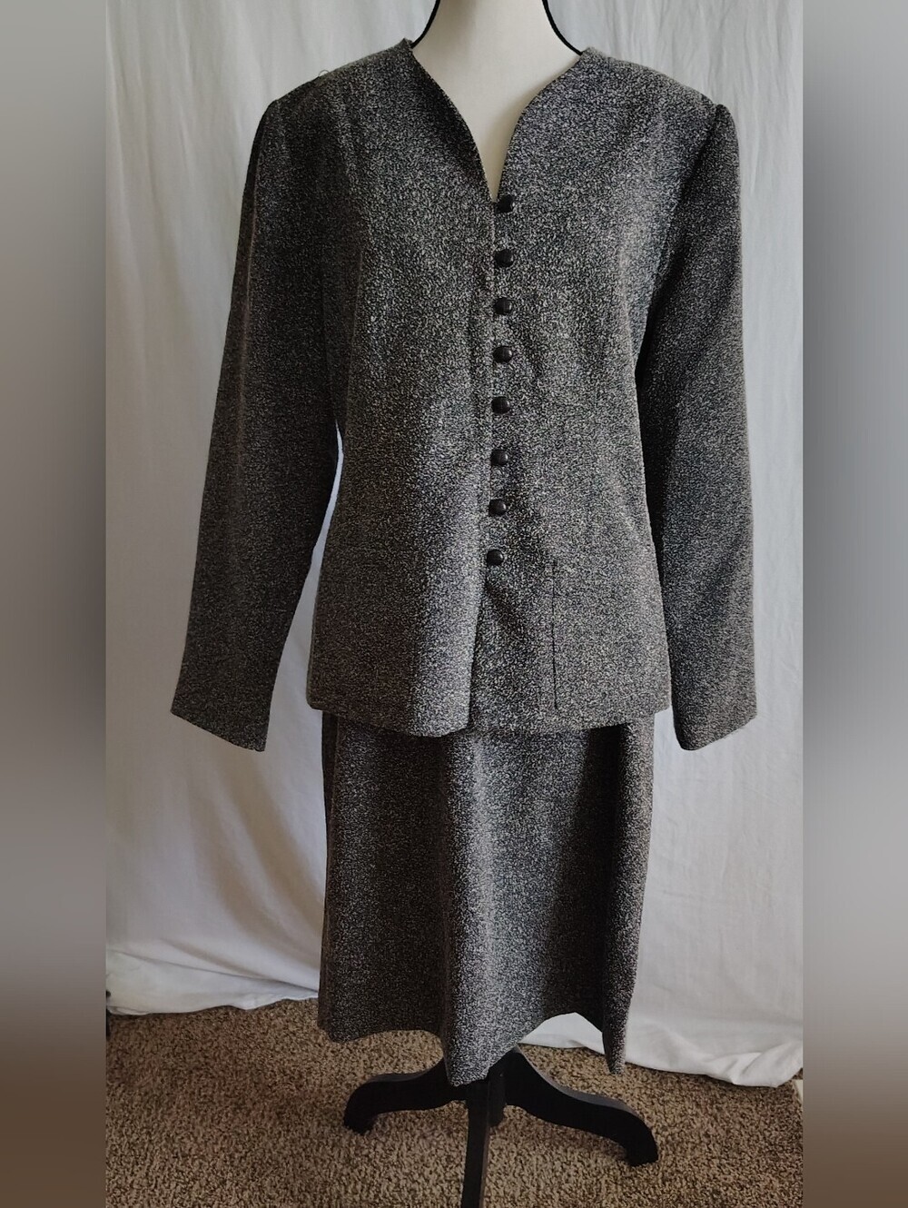 Amanda Smith Black and Gray Textured Button Jacket Skirt Suit Size 14